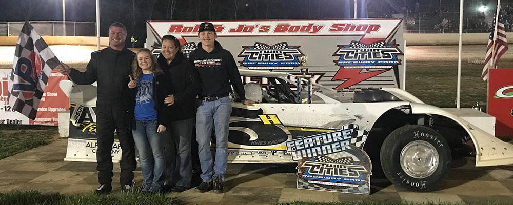 JEREMY HINES WINS THE FEATURE