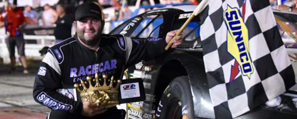 BUBBA POLLARD WINS THE LEE FIELDS FEATURE