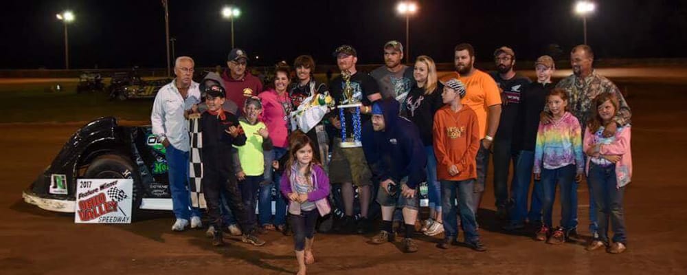 TYLER CARPENTER CELEBRATES VICTORY