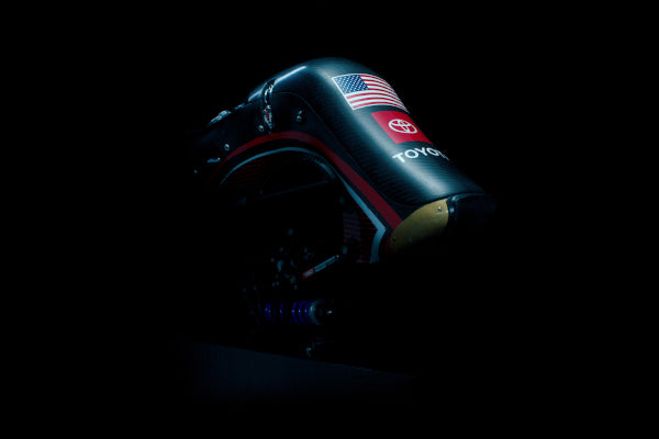 JRi Shocks Featured at Paralympics on Toyota’s First-Ever Sit-Ski