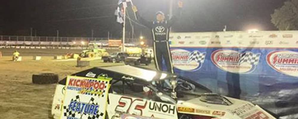 KENNY WALLACE TAKES THE CHECKERED
