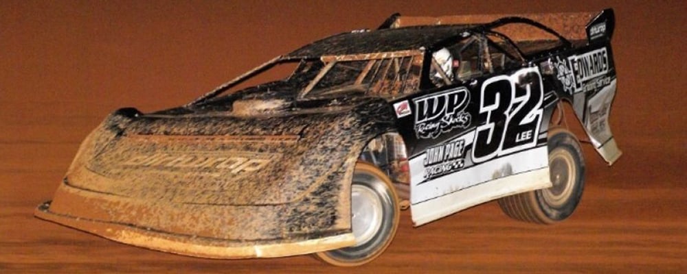 JONATHAN EDWARDS SLIDES TO VICTORY